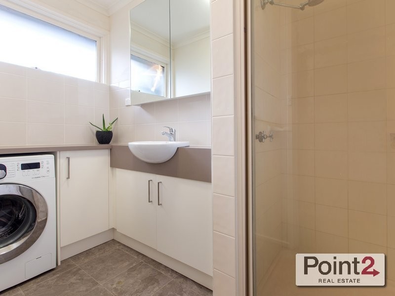 2/6 Coonara Avenue, Mount Eliza VIC 3930