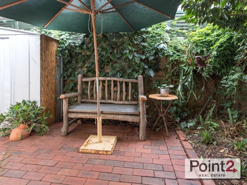 2/6 Coonara Avenue, Mount Eliza VIC 3930