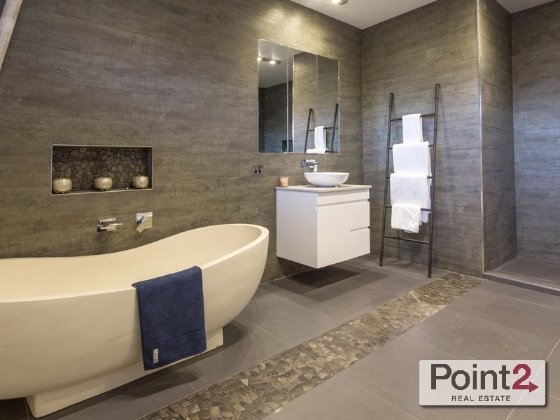 12 Lorrimore Close, Mount Eliza VIC 3930
