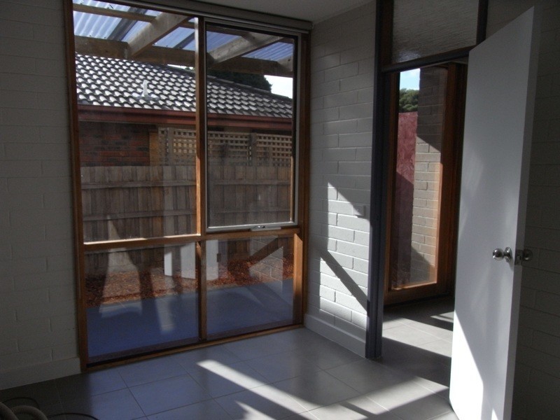 2/151 Mt Eliza Way, Mount Eliza VIC 3930