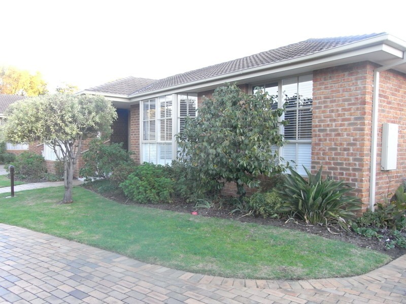 2/36 Clarkestown Avenue, Mount Eliza VIC 3930