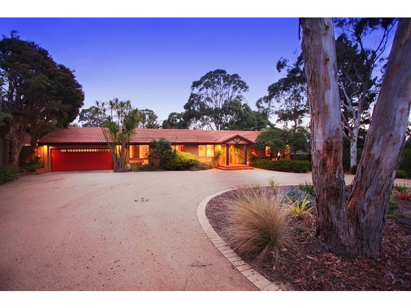 27 Bright Crescent, Mount Eliza VIC 3930