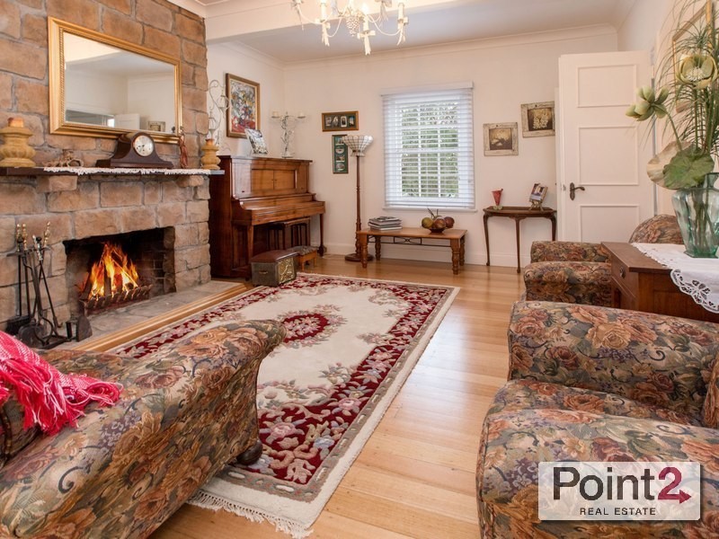 2 Roehampton Crescent, Mount Eliza VIC 3930