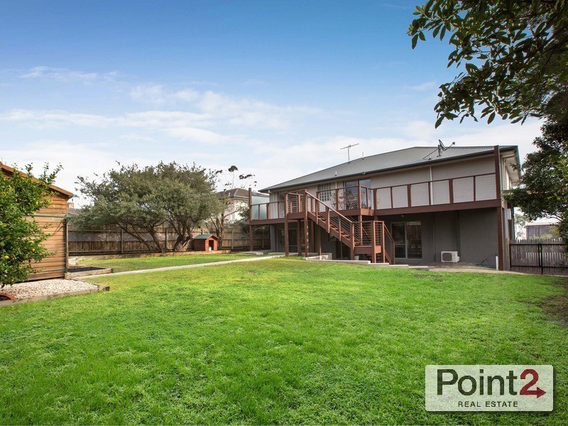 24 Matong Road, Mount Eliza VIC 3930