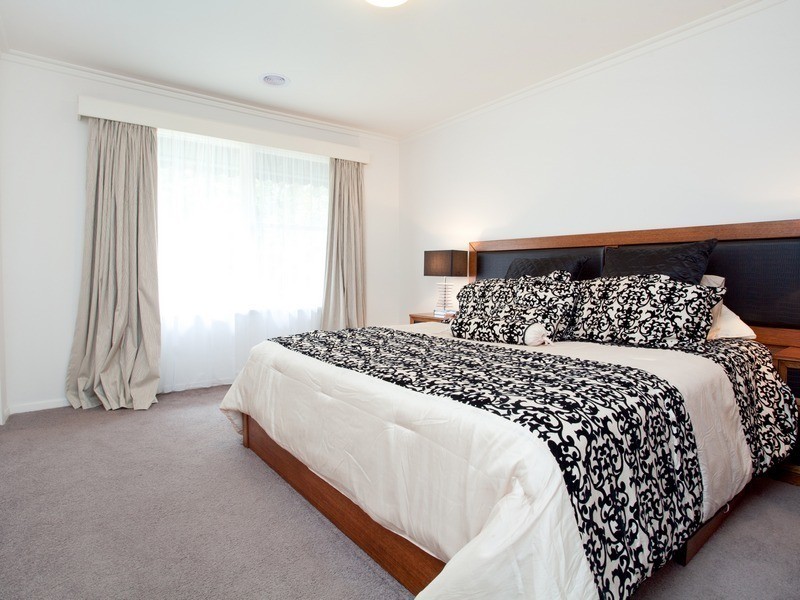 1/165 Mount Eliza Way, Mount Eliza VIC 3930