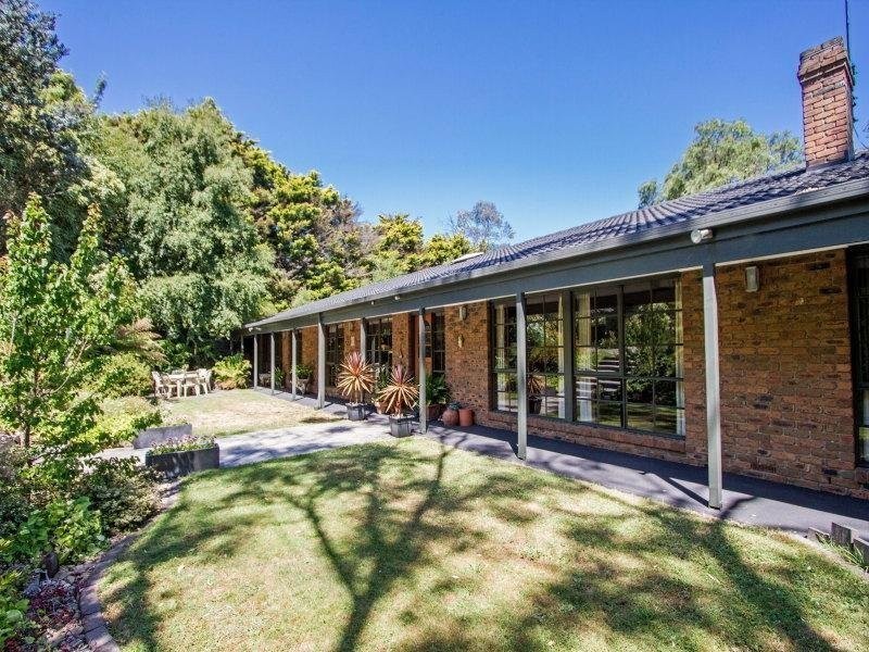 19 Cummins Lane, Mount Eliza VIC 3930