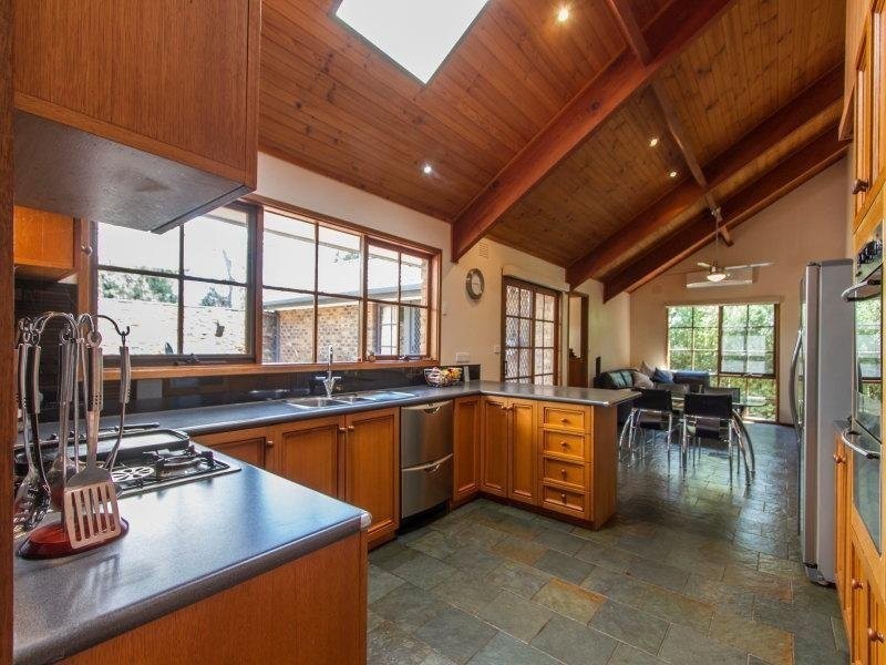 19 Cummins Lane, Mount Eliza VIC 3930