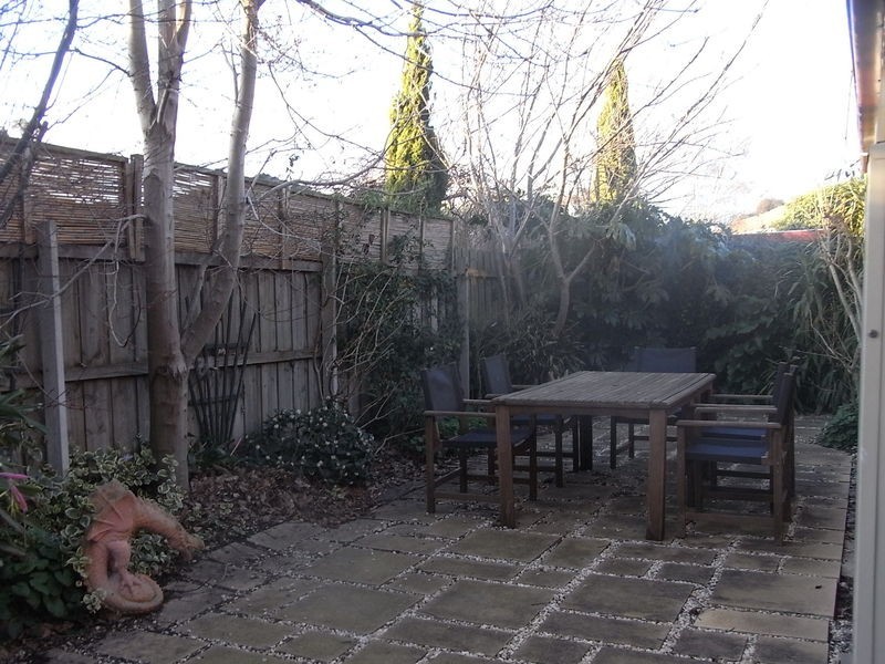 2/9 Baden Powell Place, Mount Eliza VIC 3930