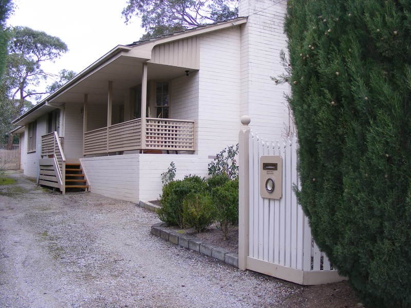 101 Wooralla Drive, Mount Eliza VIC 3930