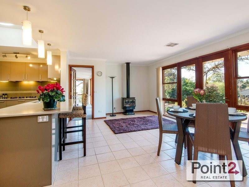 24 Allen Drive, Mount Eliza VIC 3930