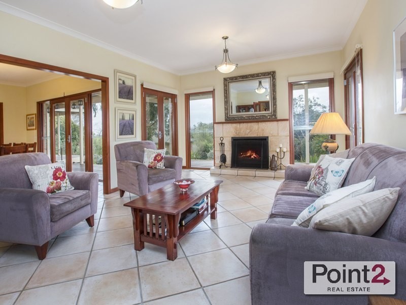 61 Winona Road, Mount Eliza VIC 3930