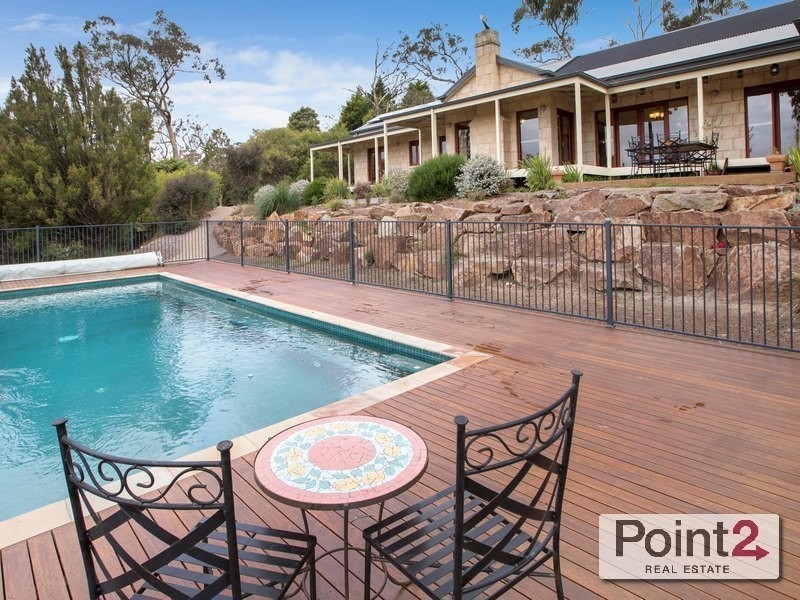 61 Winona Road, Mount Eliza VIC 3930