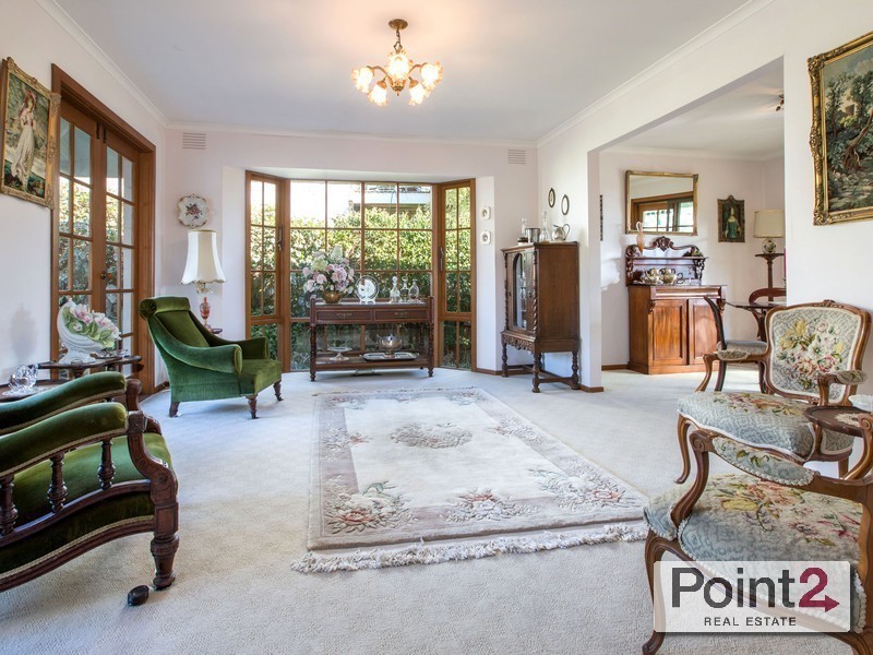 6  Wimborne Avenue, Mount Eliza VIC 3930