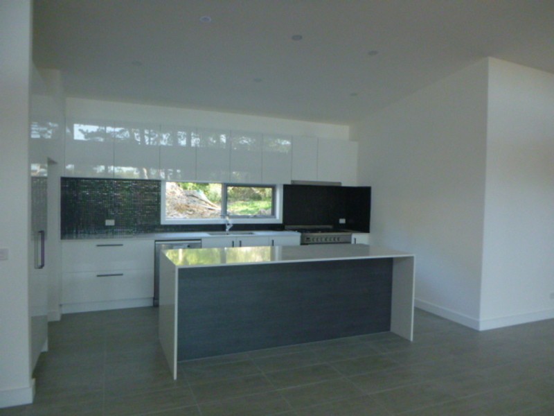 19a Alverstone Grove, Mount Eliza VIC 3930