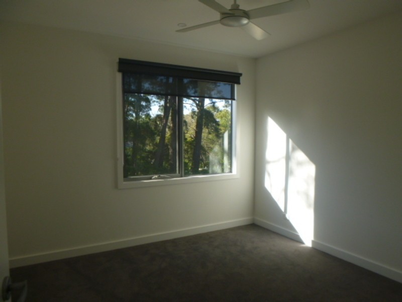 19a Alverstone Grove, Mount Eliza VIC 3930