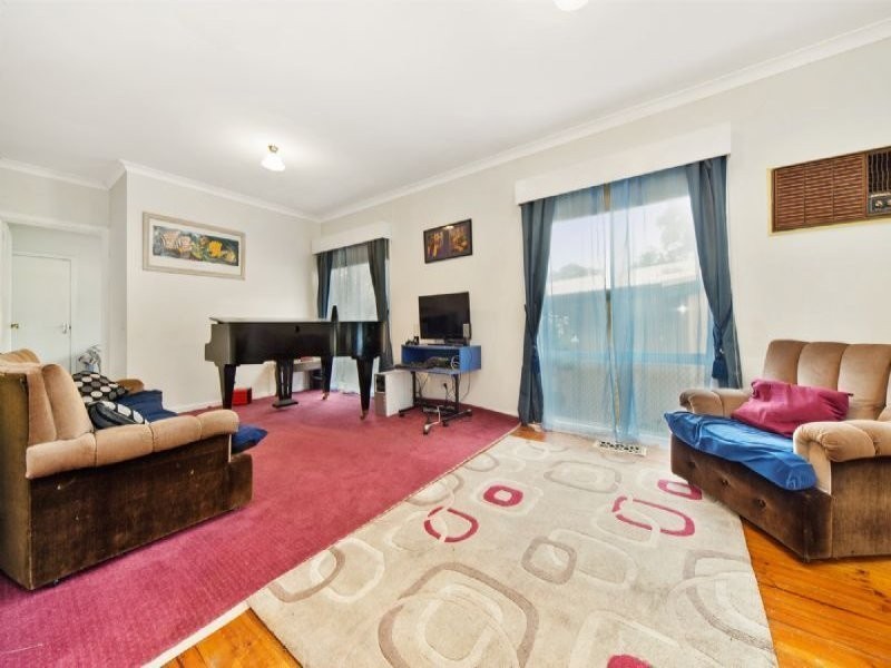 99  Wimbledon Avenue, Mount Eliza VIC 3930