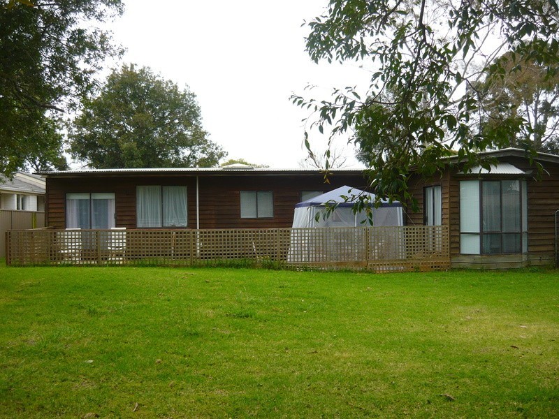 99  Wimbledon Avenue, Mount Eliza VIC 3930