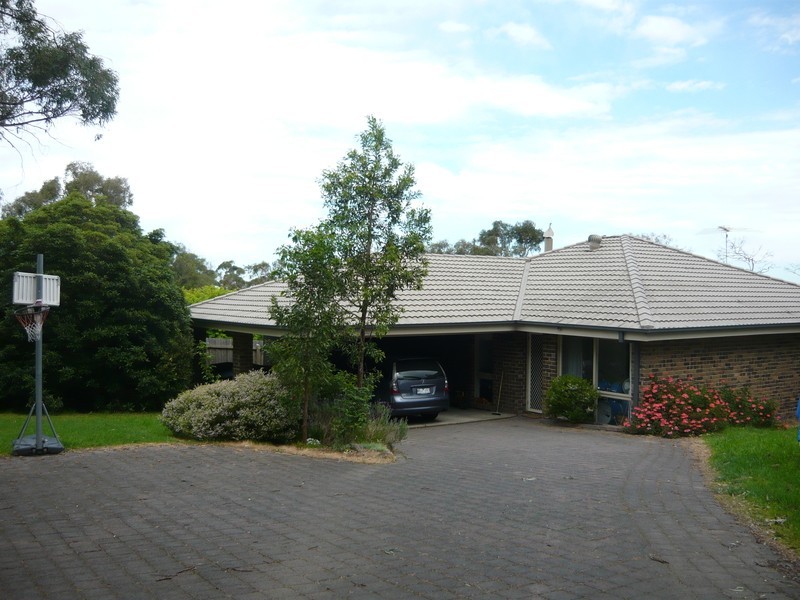 23 Bellevue Crescent, Mount Eliza VIC 3930