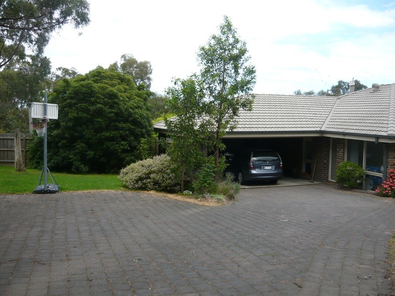 23 Bellevue Crescent, Mount Eliza VIC 3930