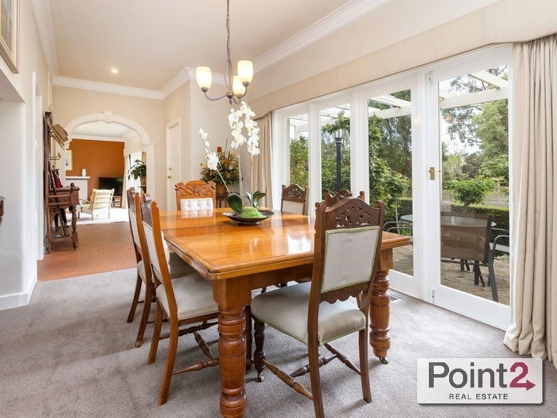 8 Eliza Drive, Mount Eliza VIC 3930