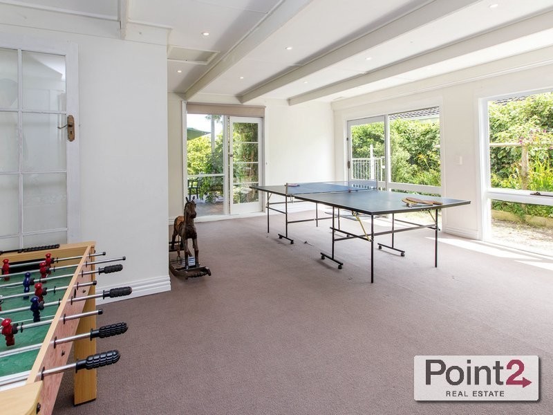 8 Wimborne Avenue, Mount Eliza VIC 3930