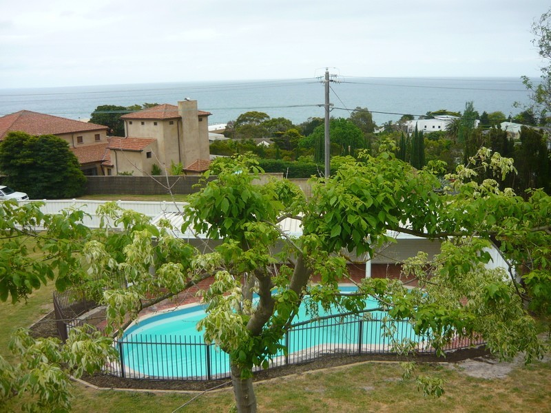 38 Watts Parade, Mount Eliza VIC 3930