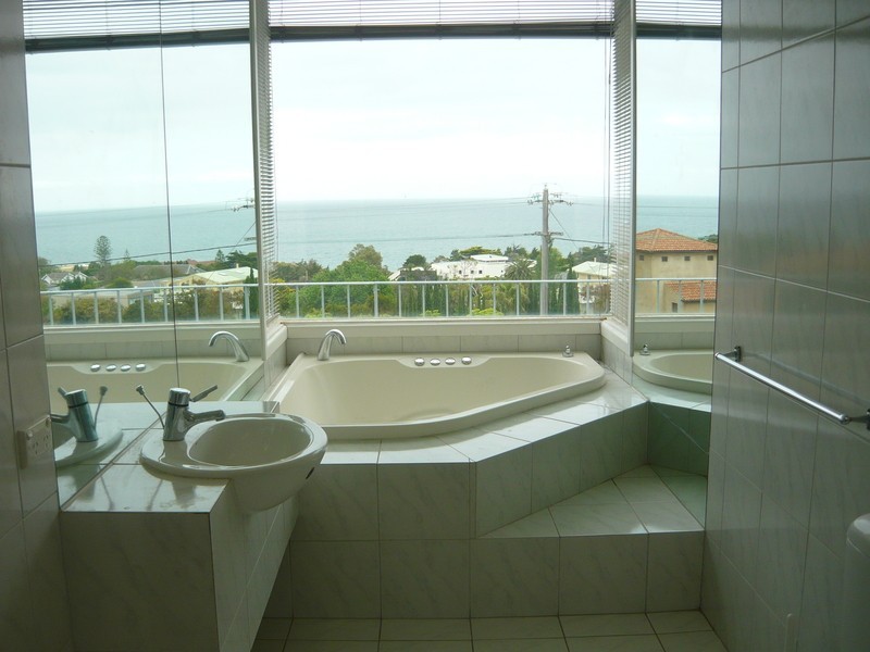 38 Watts Parade, Mount Eliza VIC 3930