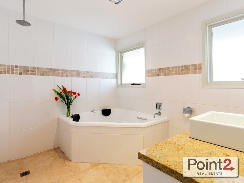 21  Wimborne Avenue, Mount Eliza VIC 3930