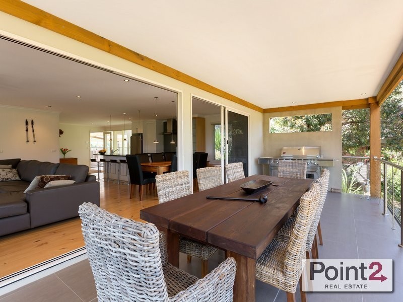 21  Wimborne Avenue, Mount Eliza VIC 3930