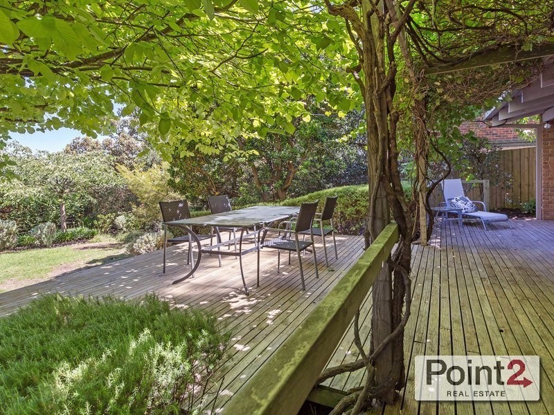 69 Wooralla Drive, Mount Eliza VIC 3930
