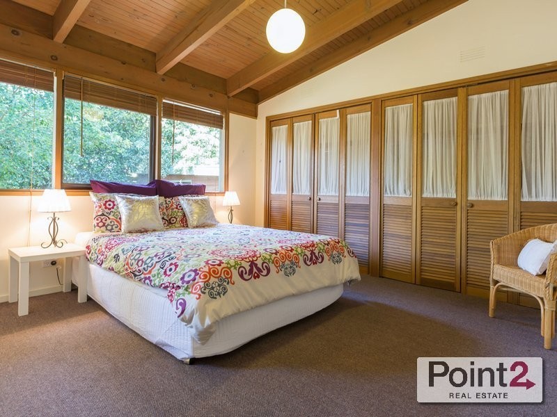 69 Wooralla Drive, Mount Eliza VIC 3930