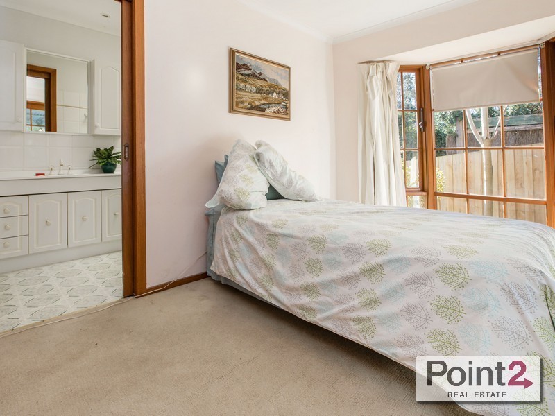 6 Wimborne Avenue, Mount Eliza VIC 3930