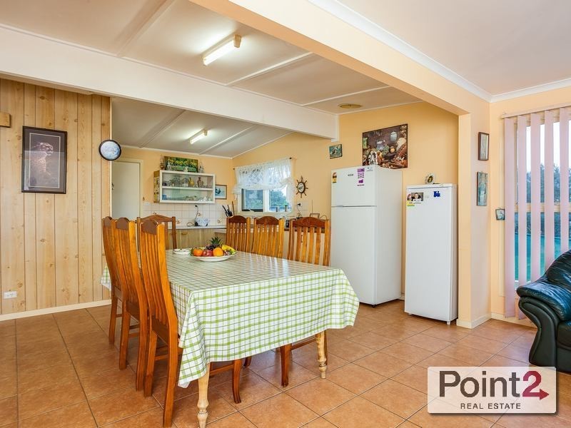 98 Weeroona Street, Rye VIC 3941