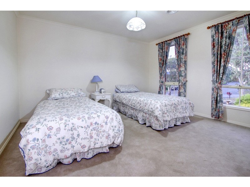 4 Murralinga Place, Mount Eliza VIC 3930