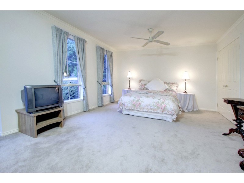 4 Murralinga Place, Mount Eliza VIC 3930