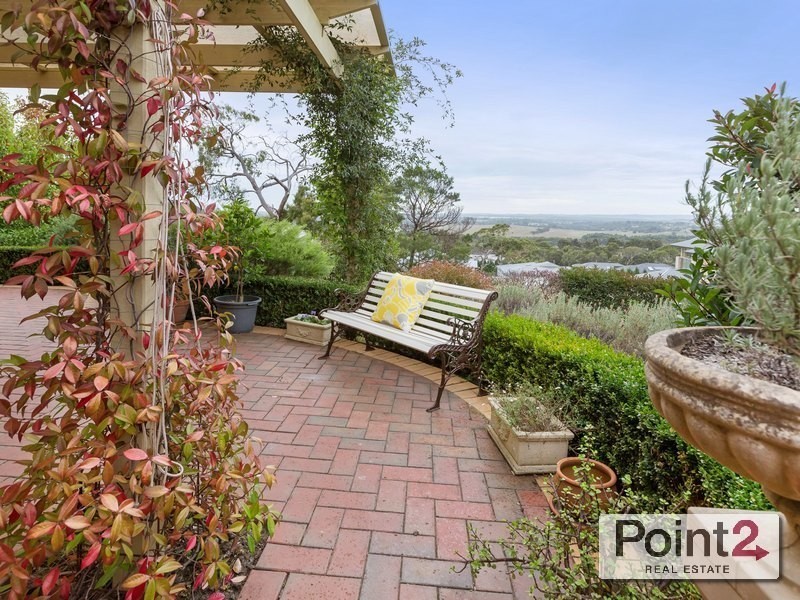 4 Murralinga Place, Mount Eliza VIC 3930
