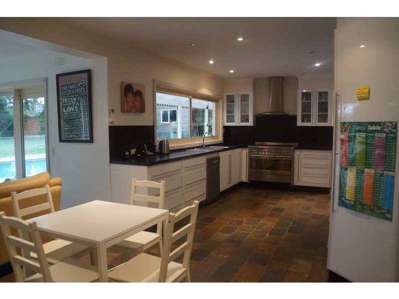 12 Blake Court, Mount Eliza VIC 3930