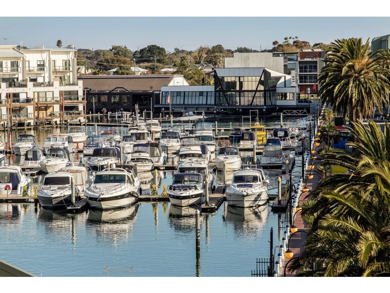 1/19 North Shore Drive, Patterson Lakes VIC 3197