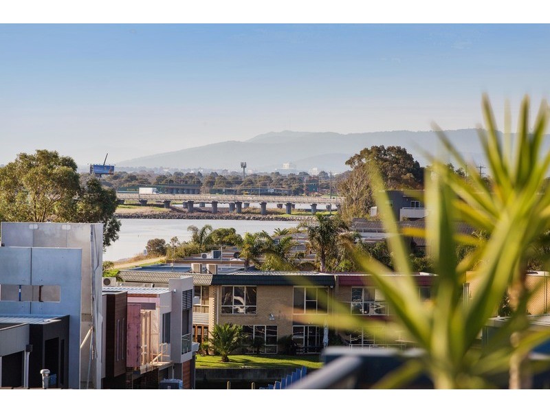 1/19 North Shore Drive, Patterson Lakes VIC 3197