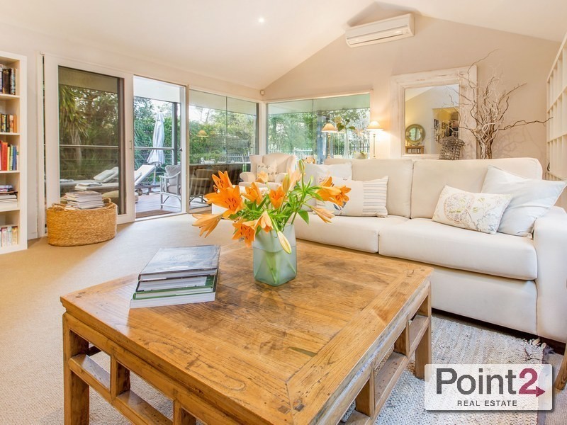 22 Rowsley Road, Mount Eliza VIC 3930