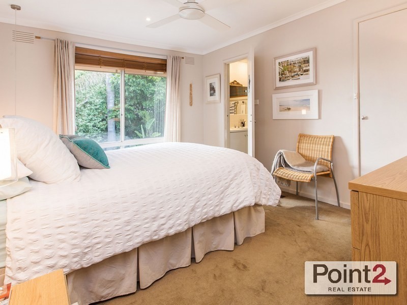 22 Rowsley Road, Mount Eliza VIC 3930