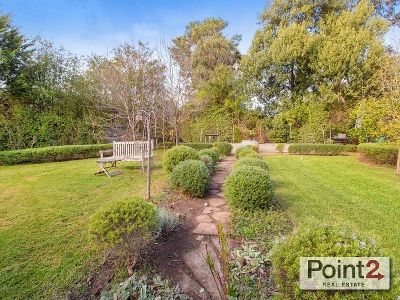 22 Rowsley Road, Mount Eliza VIC 3930