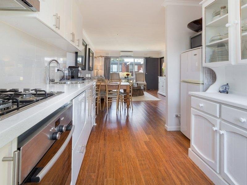 2/3-5 Leicester Avenue, Mount Eliza VIC 3930