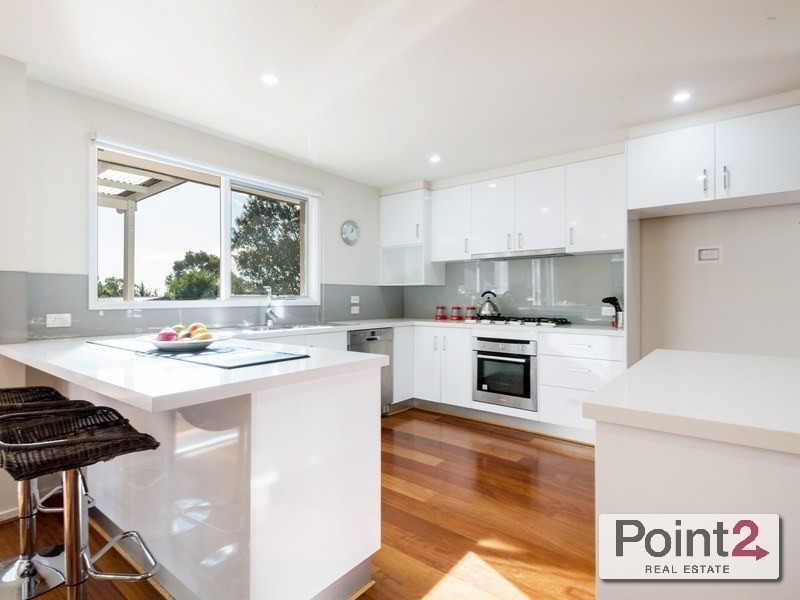 15 Davis Drive, Mount Eliza VIC 3930