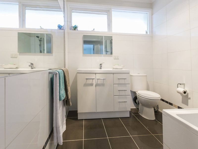 5/2 Coonara Avenue, Mount Eliza VIC 3930