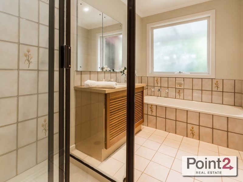 20 Bundara Crescent, Mount Eliza VIC 3930