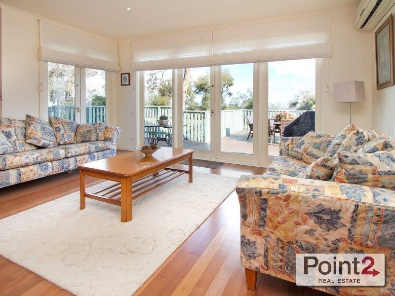 96 Banool Crescent, Mount Eliza VIC 3930