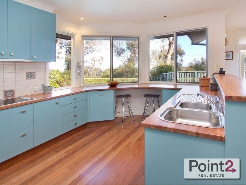 96 Banool Crescent, Mount Eliza VIC 3930