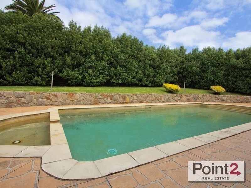 61 Williams Road, Mount Eliza VIC 3930