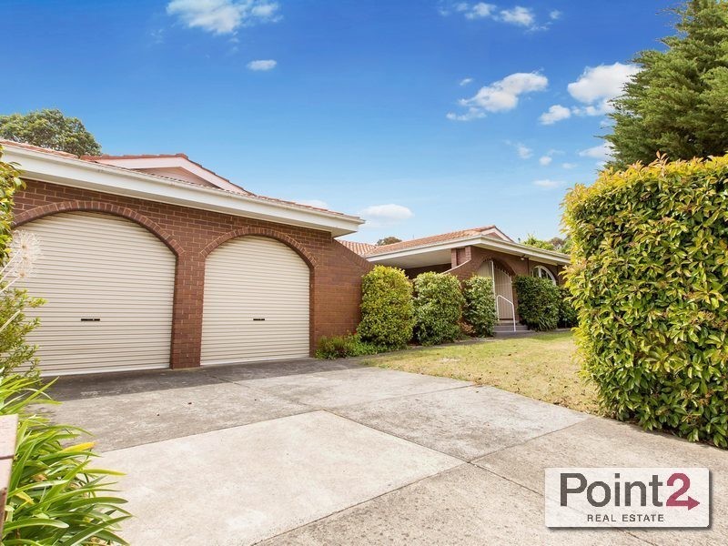 99 Canadian Bay Road, Mount Eliza VIC 3930